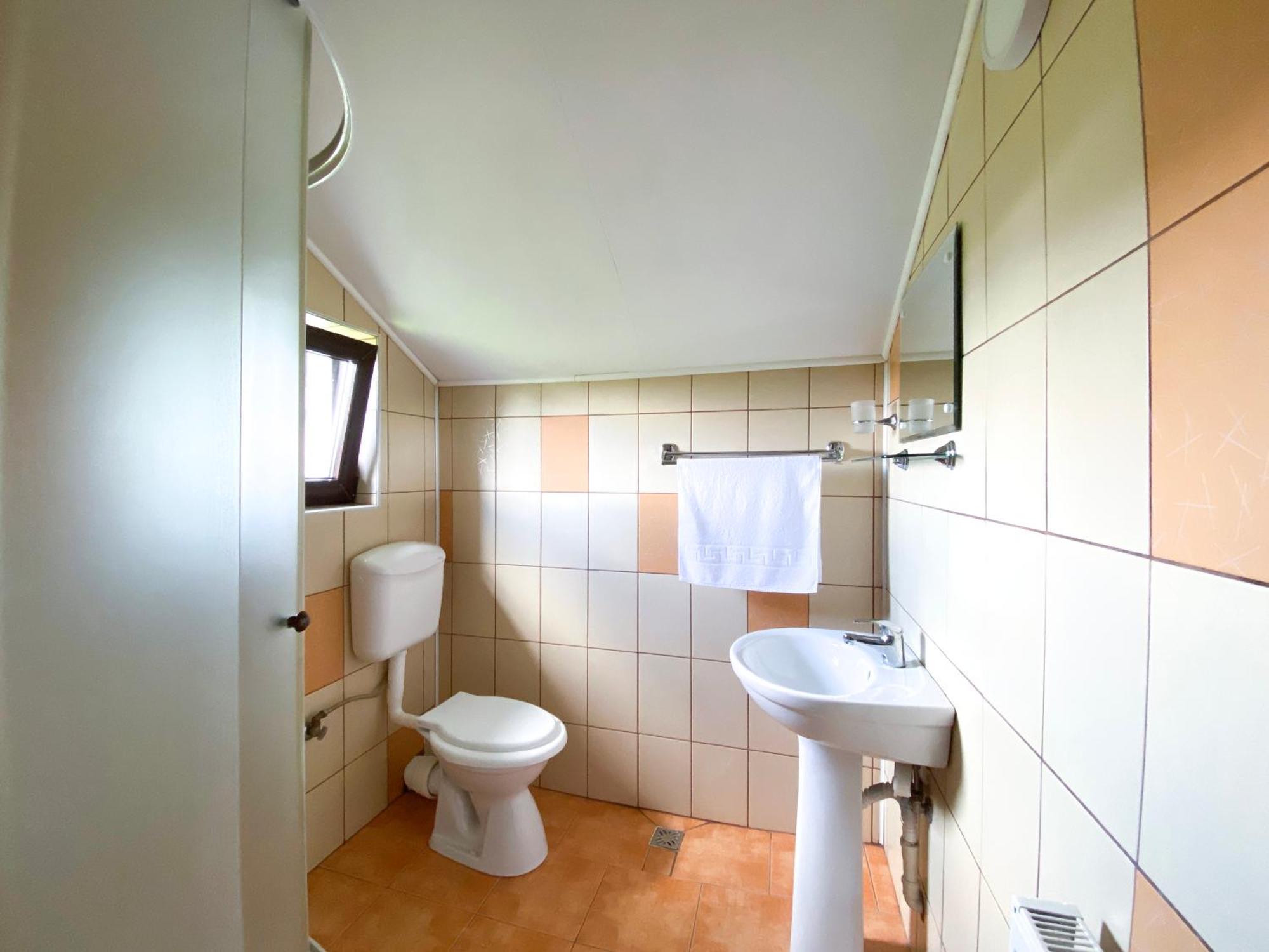 Vila Alunis 2 Бран Екстериор снимка