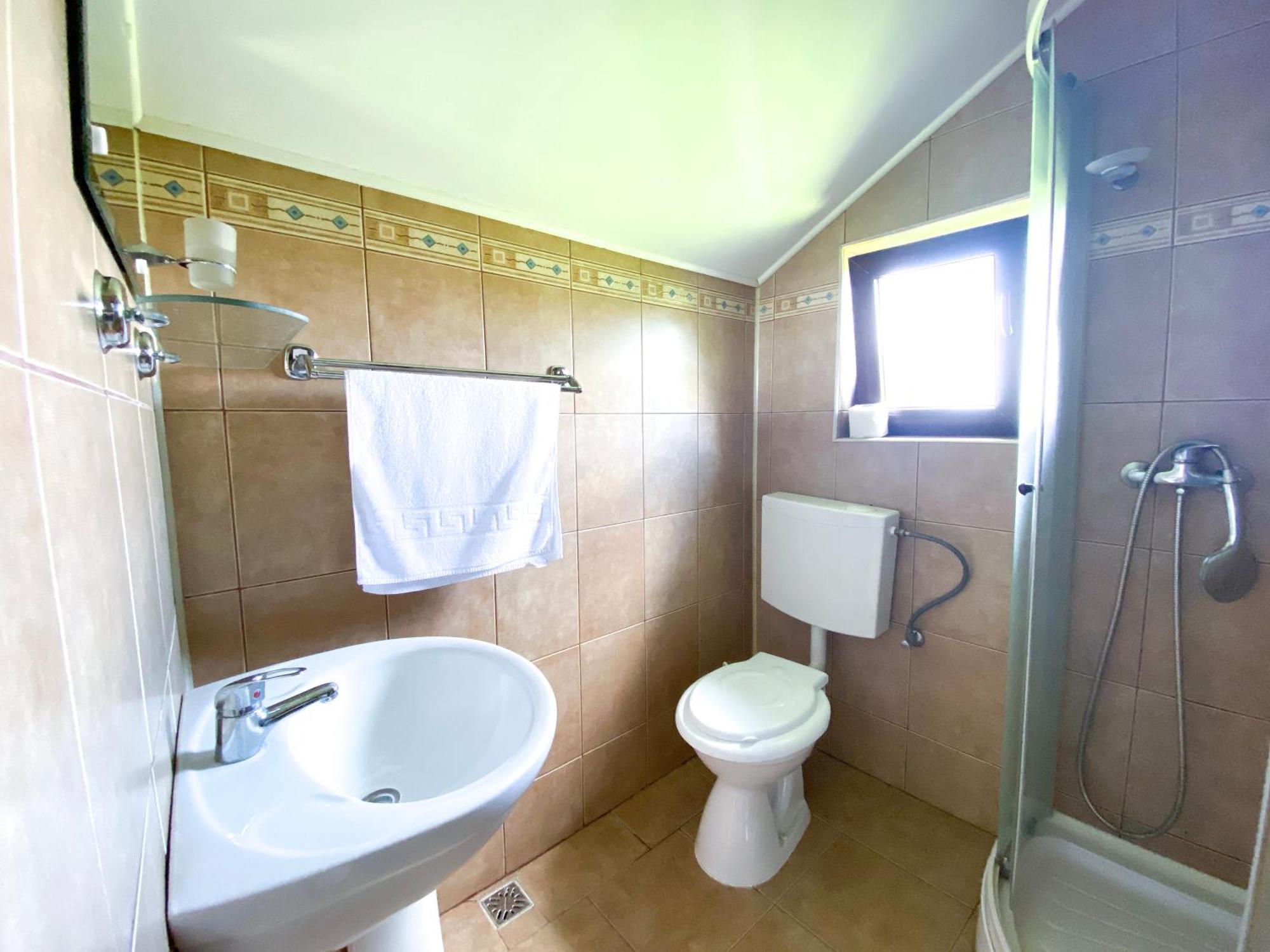 Vila Alunis 2 Бран Екстериор снимка